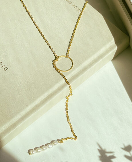 Ocean's Grace Pearl Necklace