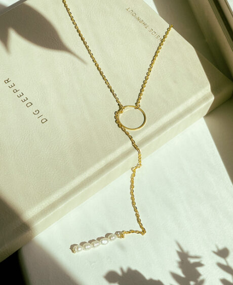 Ocean's Grace Pearl Necklace